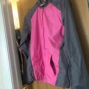 Nike hooded raincoat/windbreaker!